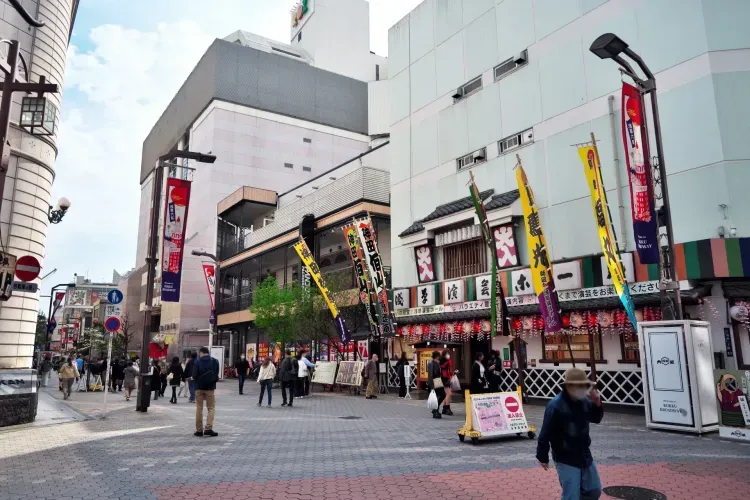 作中に登場する浅草の寄席 — 浅草演芸ホール - メインビュー 2