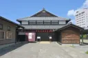 菅原奈未（出口夏希）ら高校生が研究発表大会に挑む明治の芝居小屋 — 小浜まちの駅 旭座