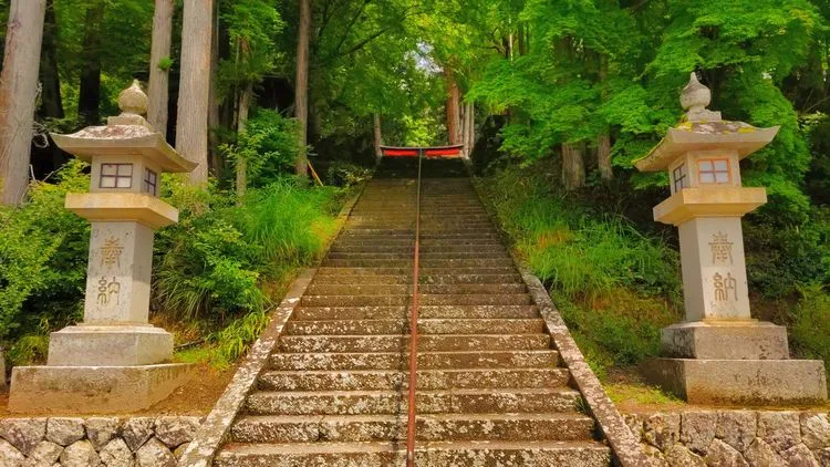 宮水家の神社を連想させるモデル(日枝神社) - 現地撮影写真 2