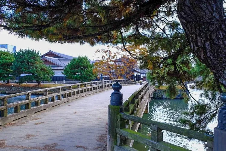 オープニングに登場する松江城が見える橋 - 現地撮影写真 1