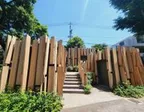 隈研吾が「森のこみち」として設計した公衆トイレ — 鍋島松濤公園トイレ