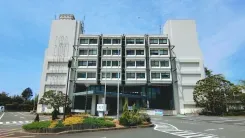 キャストが集った撮影に使われた庁舎 — 佐倉市役所